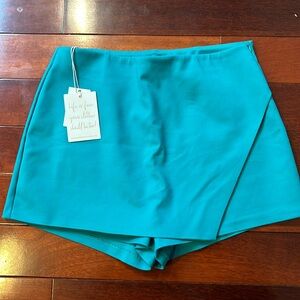 NWT Show Me Your Mumu Skort